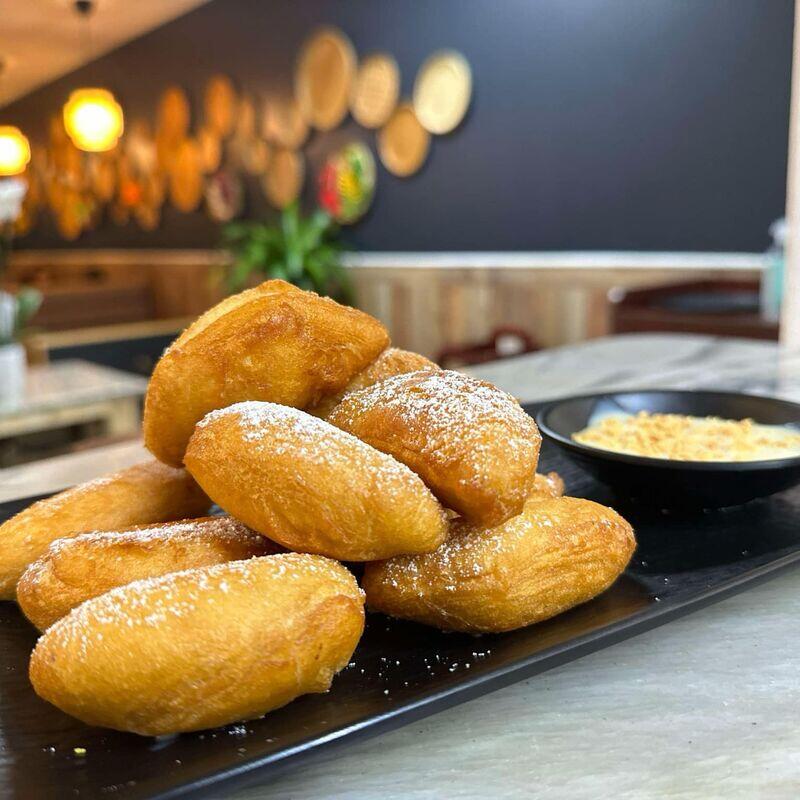D4. Thai Donut